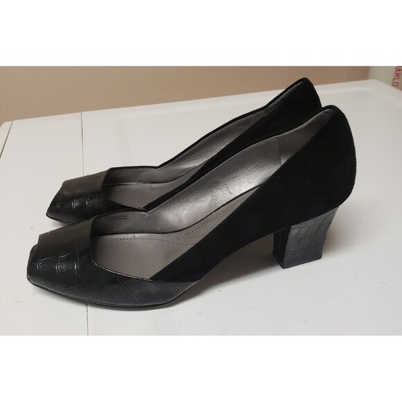 Tahari Women's Open Toe Black Suede Leather Croc Print Accent Heel Sz 10 PO Good - Picture 10 of 14